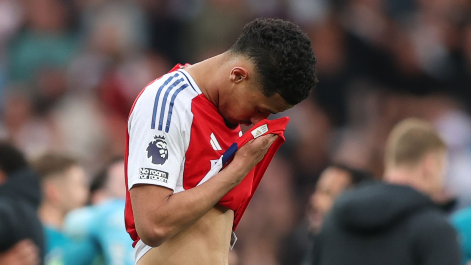 Arsenal: Jamie Carragher says William Saliba is not the same player without Gabriel and questions leadership skills