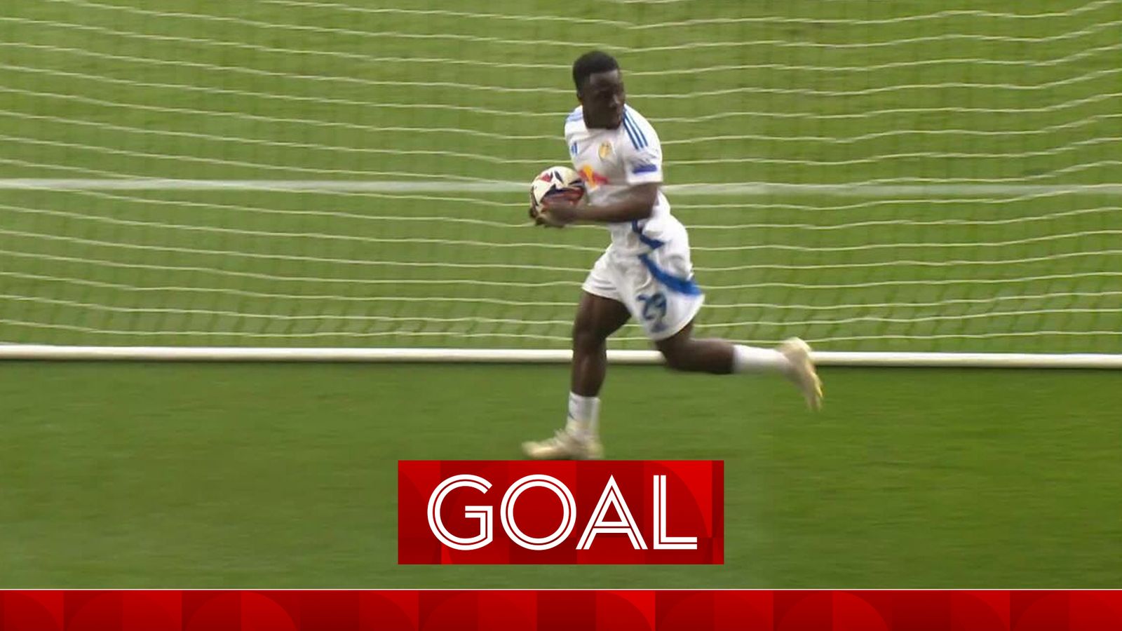 https://e0.365dm.com/25/05/1600x900/skysports-willy-gnonto-leeds_6904494.jpg?20250503135739