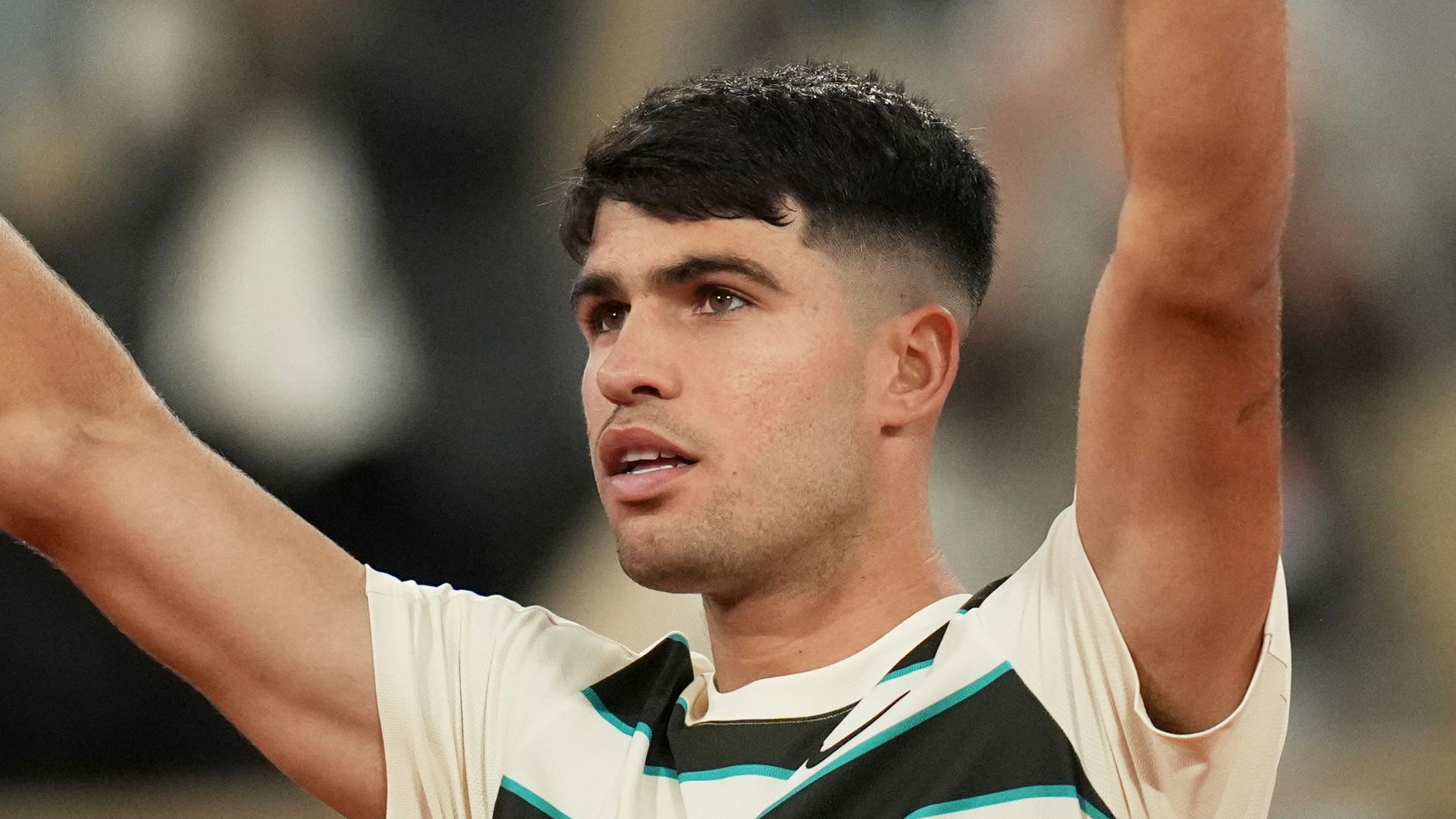 Alcaraz made to 'suffer' as he battles into fourth round at French Open