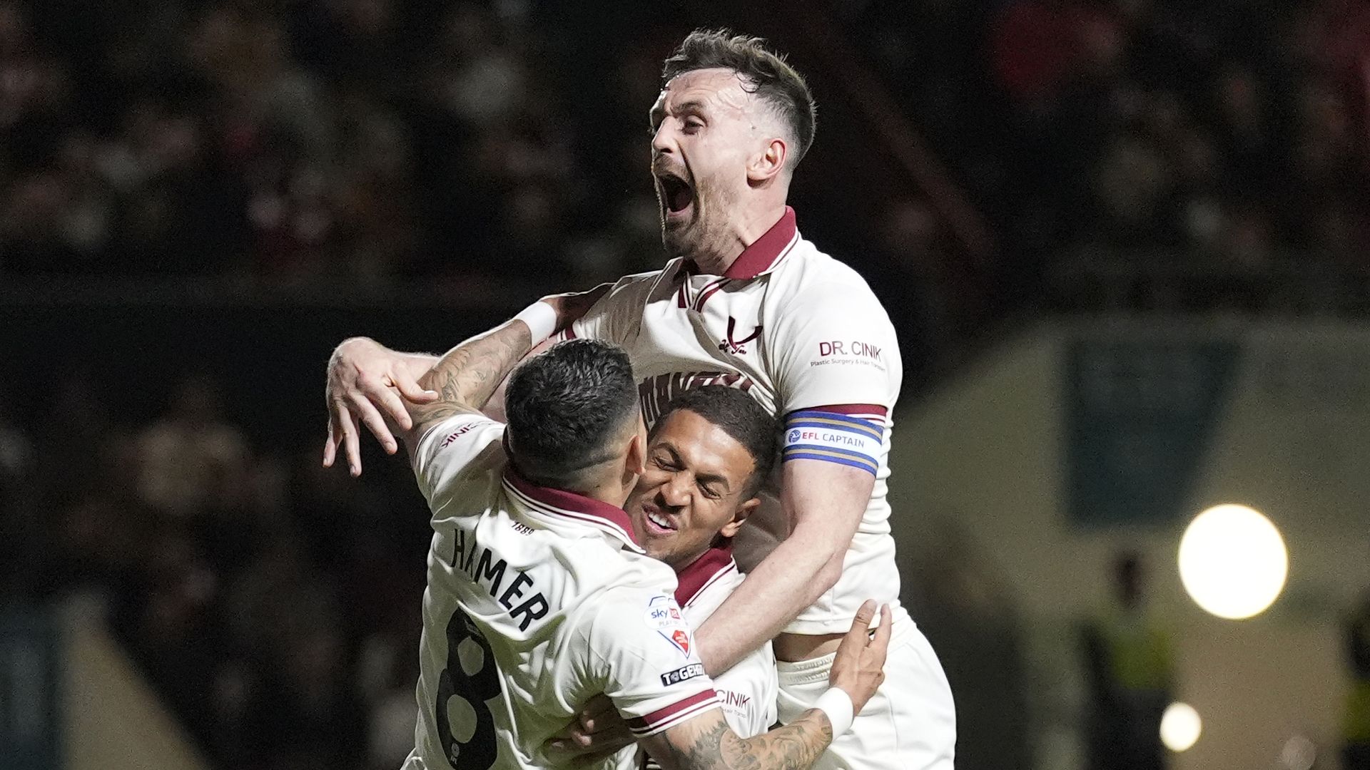 Sheff Utd take control of play-off tie after win at 10-player Bristol City