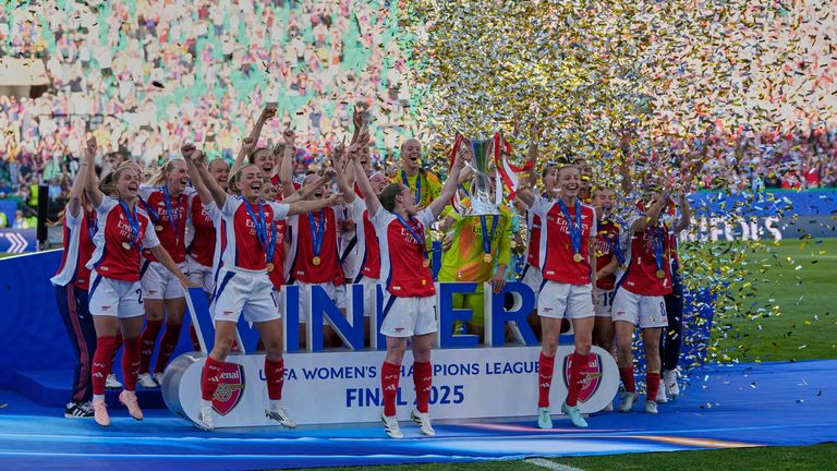 Arsenal lift the Women's Champions League trophy