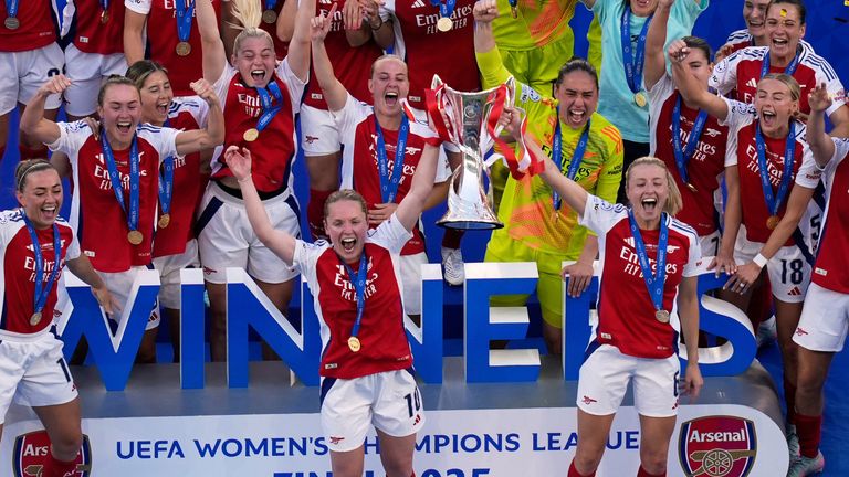 Arsenal lift the Women's Champions League trophy