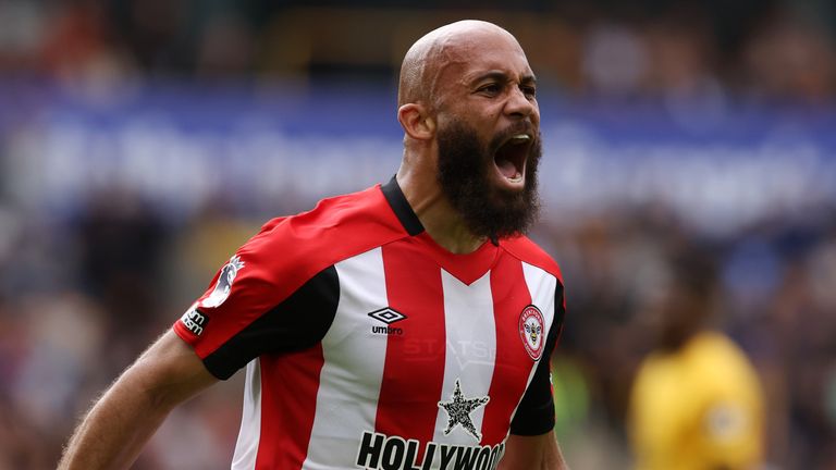 Bryan Mbeumo of Brentford celebrates scoring his team's first goal