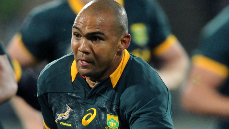 South Africa...s Cornal Hendricks trybound against New Zealand in the Investec International rugby at Westpac Stadium, Wellington, New Zealand, Saturday, September 13, 2014. (AP Photo/SNPA, Ross Setford) **NEW ZEALAND OUT**