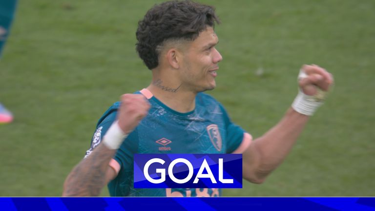 Evanilson scores for Bournemouth against Arsenal