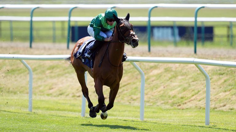 Giselle won the opener at Lingfield
