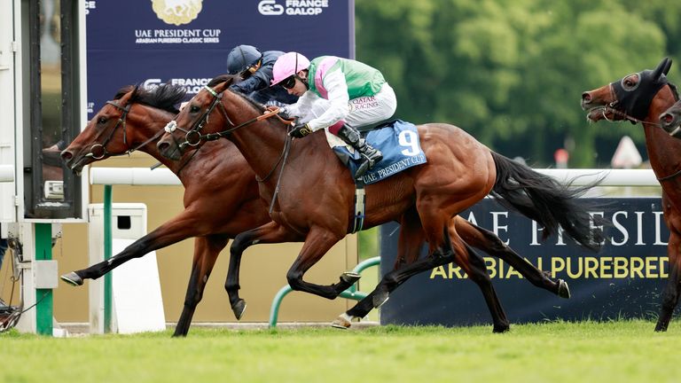 Henri Matisse (RL. Moore) wins Emirates Poule d'Essai des Poulains Gr.1 at Parislongchamp, France, 11/05/2025, photo: Zuzanna Lupa