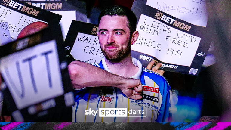 Throwback to when Luke Humphries debuted new walk-on song in Leeds. 