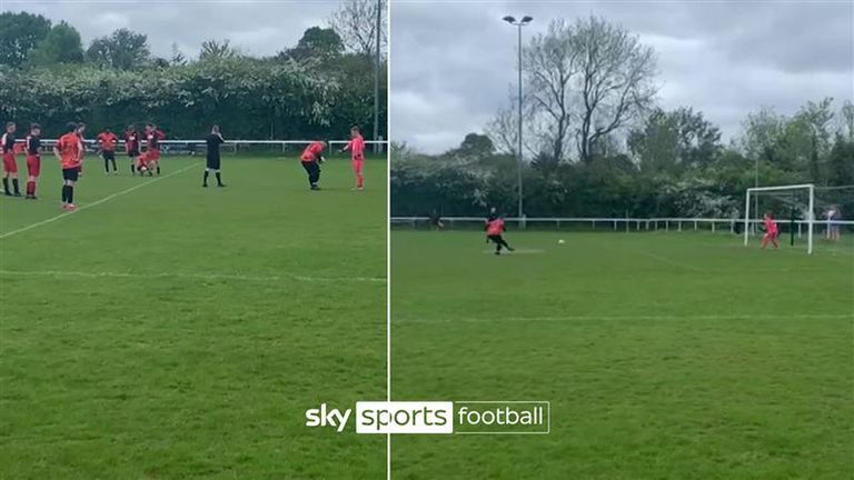 luke litter scores pen for Angry Ginge's team