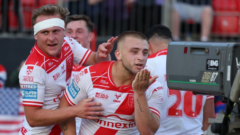 Picture by John Clifton/SWpix.com - 30/05/2025 - Rugby League - Betfred Super League Round 13 - Hull KR v St Helens - Sewell Group Craven Pa