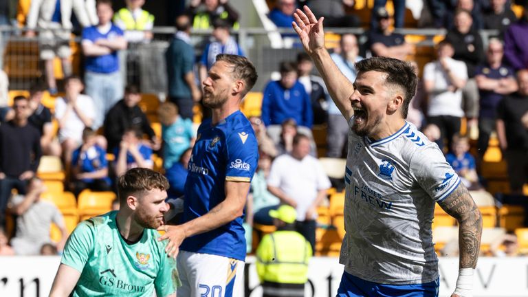 Kilmarnock's Danny Armstrong celebrates scoring a penalty to make it 2-0 against St Johnstone