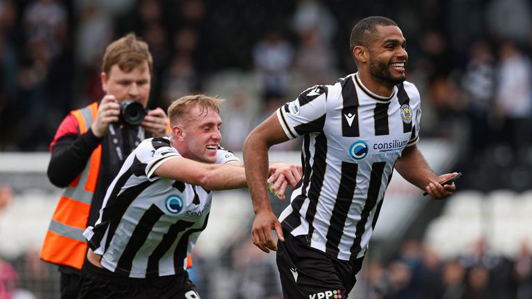 St Mirren's Mikael Mandron celebrates at full time during a William Hill Premiership match between St Mirren and Aberdeen