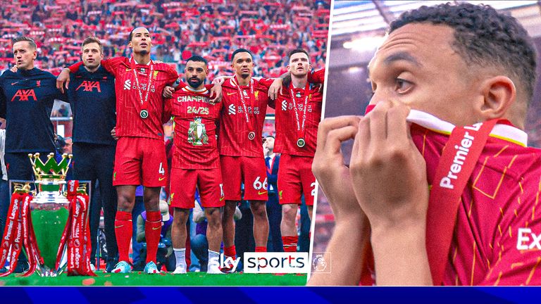 Liverpool players sing YNWA
