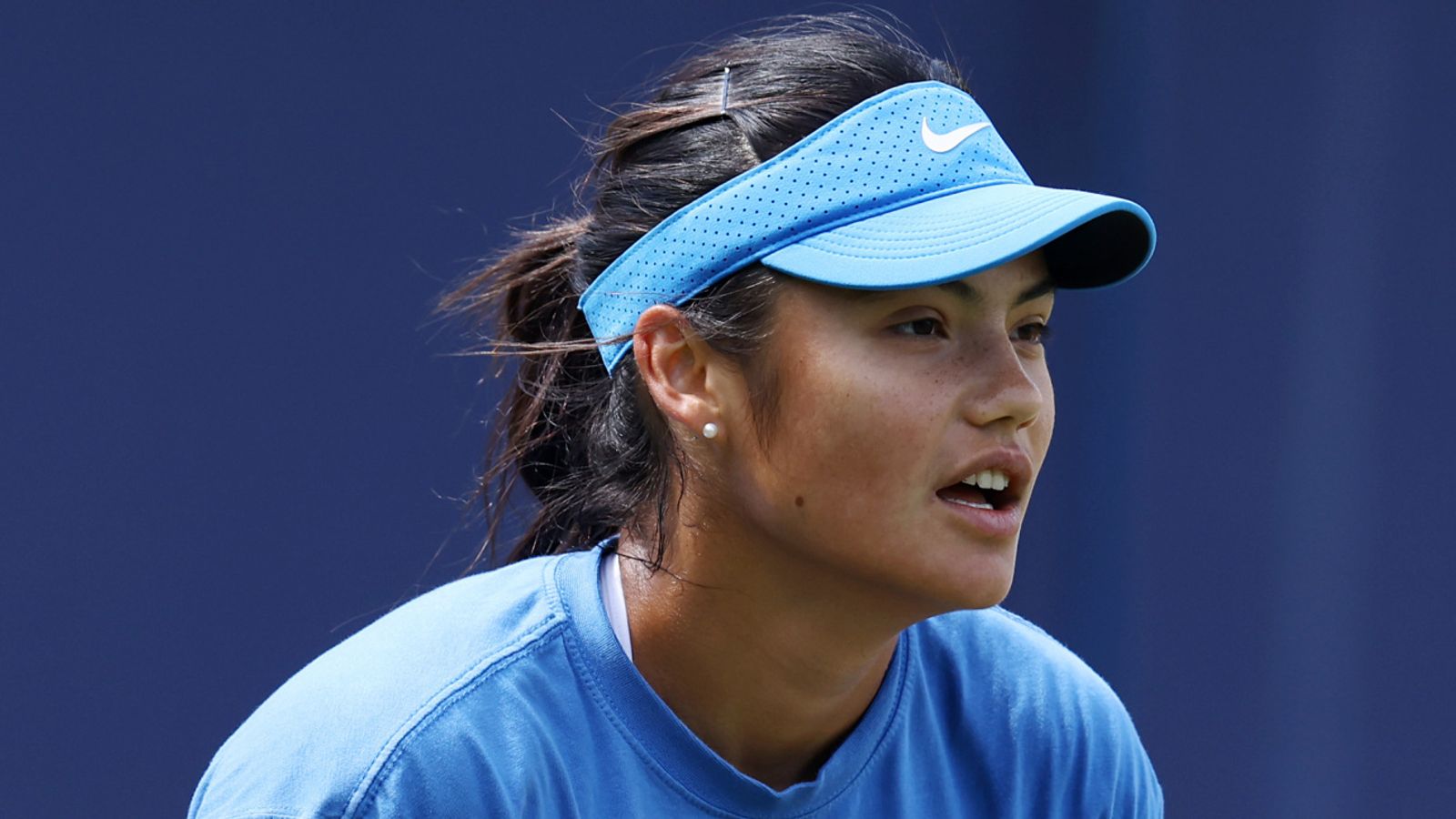 Emma Raducanu praises ‘amazing job’ of Wimbledon after stalker stopped from buying tickets to the All England Club | Tennis News