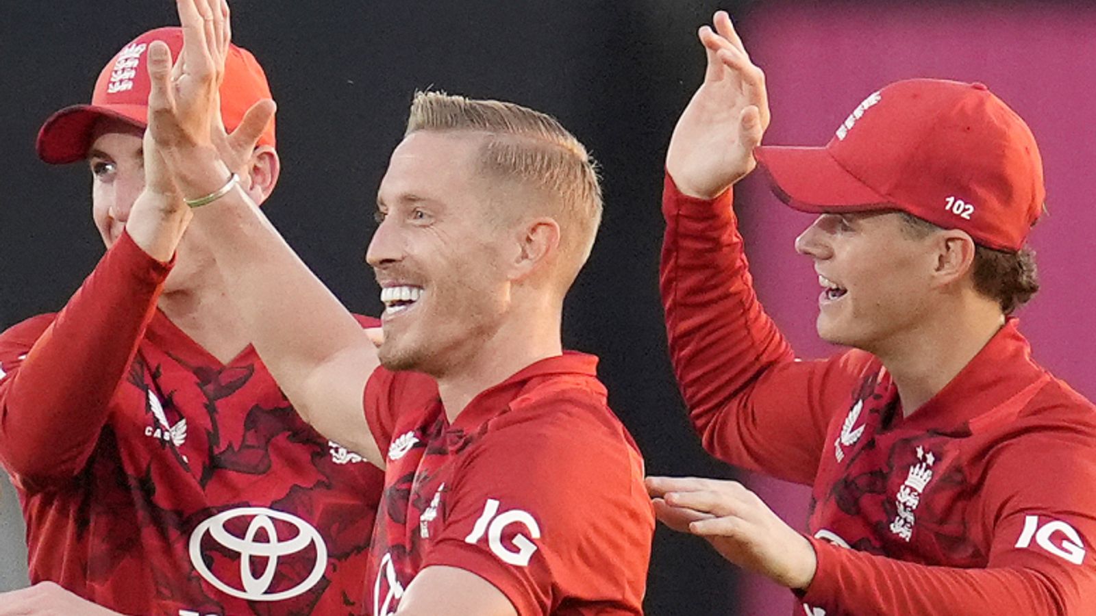 England beat West Indies in final T20 LIVE!