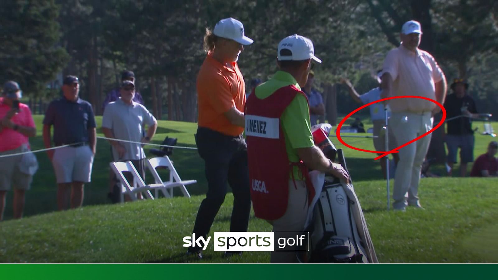 Jimenez double-hits chip shot at US Senior Open!
