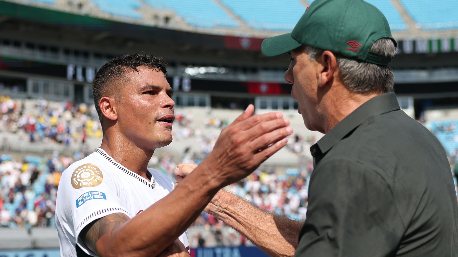 https://e0.365dm.com/25/06/1600x900/skysports-thiago-silva-club-world-cup_6954106.jpg?20250630225257