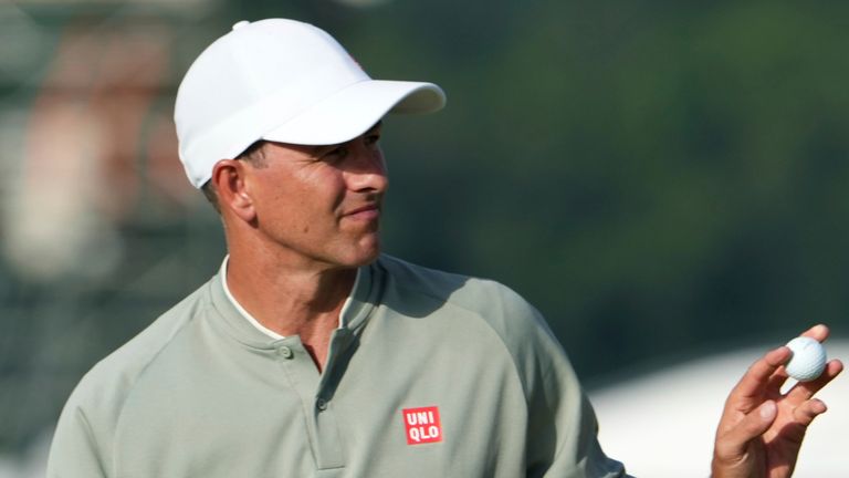 Adam Scott, of Australia, celebrates after making a putt on the 14th hole during the third round of the U.S. Open golf tournament at Oakmont Country Club Saturday, June 14, 2025, in Oakmont, Pa. (AP Photo/Gene J. Puskar)