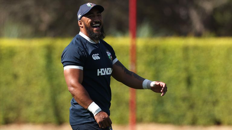 Bundee Aki