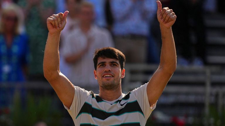 Carlos Alcaraz of Spain reacts after defeating Adam Walton in Australia in their match for male singles in tennis of the Queen's Club Court 