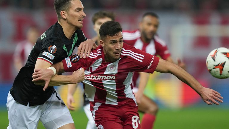 Charlalampos Coastulas Wet por ocupar contra Twent en la Europa League