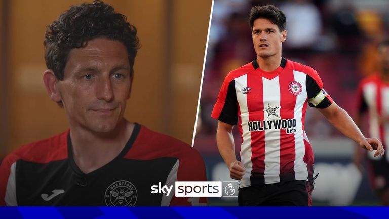 Keith Andrews on Christian Norgaard
