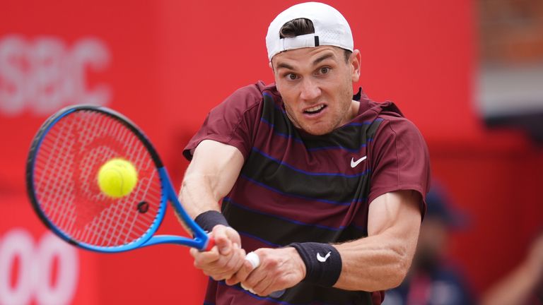Jack Draper plays the rear kick in the Semi-final match in Queen's Club