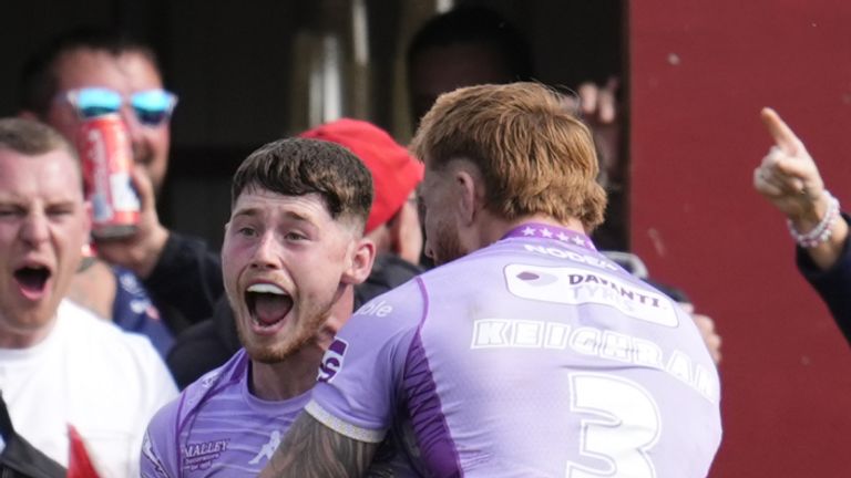 Jack Farrimond inspired Wigan Warriors at a late victory 22-18 against Huddersfield at the Flair stadium in Dewsbury