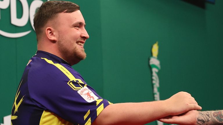 Luke Littler vs Jules van Dongen during the first round of the 2025 bet365 US Darts Masters