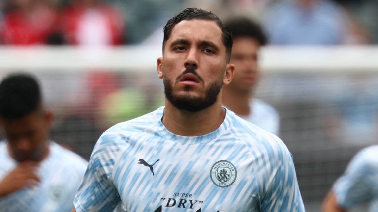 Manchester City midfielder Ryan Cherki, the club warms in the World Cup