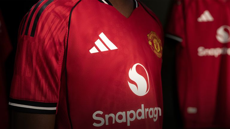Manchester Utd launch their new home kit for the new season