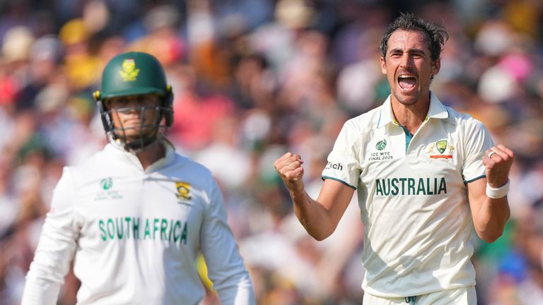 Australia's Mitchell Starc, right, celebrates the dismissal of South Africa's Ryan Rickelton, left, during the World Test Championship final between South Africa and Australia at Lord's cricket ground in London, Wednesday, June 11, 2025. (AP Photo/Kirsty Wigglesworth)