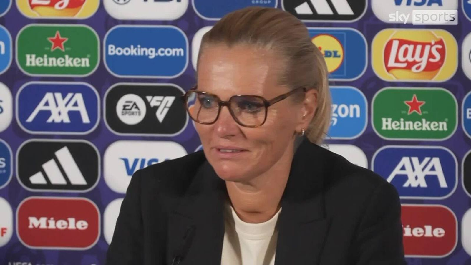 Wiegman stunned by ‘chaotic’ QF | ‘Can’t remember anything like this!'