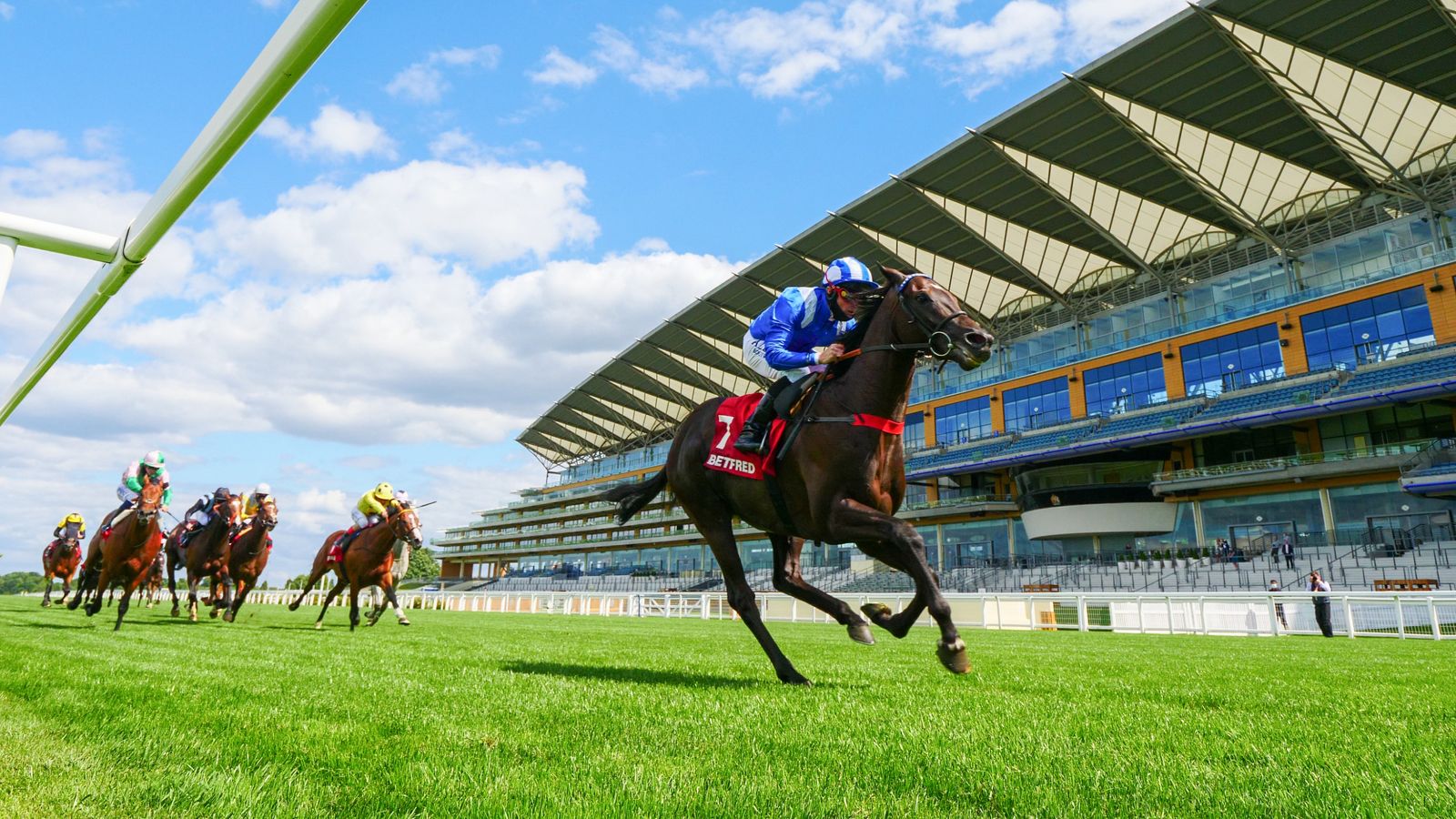 Quddwah bids to defend Summer Mile crown