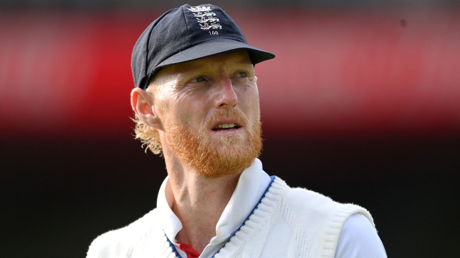 All eyes on 'superhuman' Stokes as England look for series-clinching win