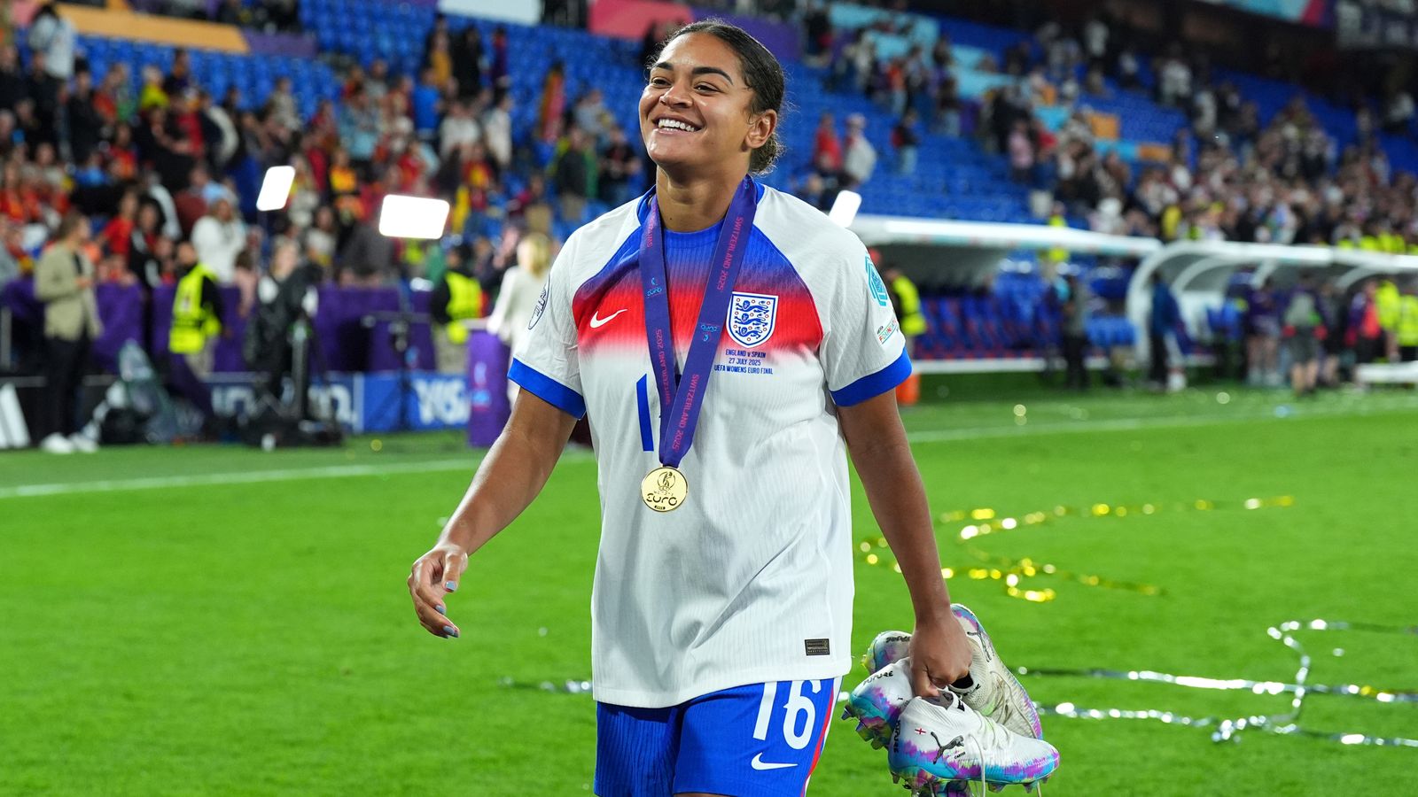 https://e0.365dm.com/25/07/1600x900/skysports-england-jess-carter_6975614.jpg?20250727220635