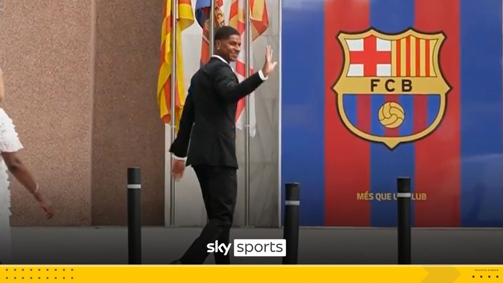 Rashford arrives at Barcelona ahead of official announcement