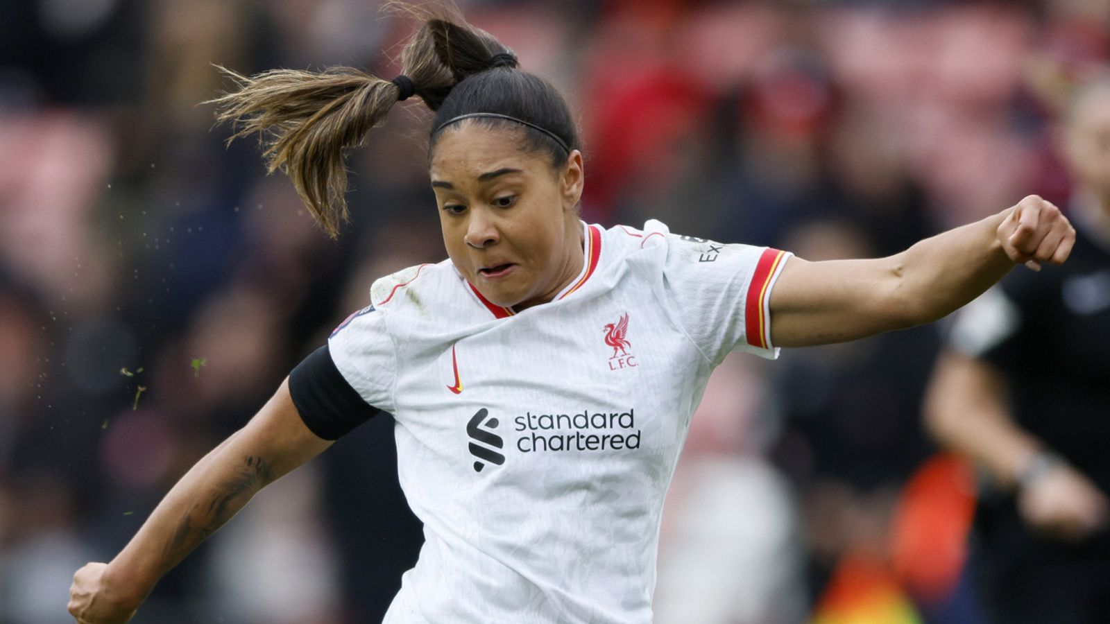https://e0.365dm.com/25/07/1600x900/skysports-olivia-smith-arsenal_6962095.jpg?20250710175333