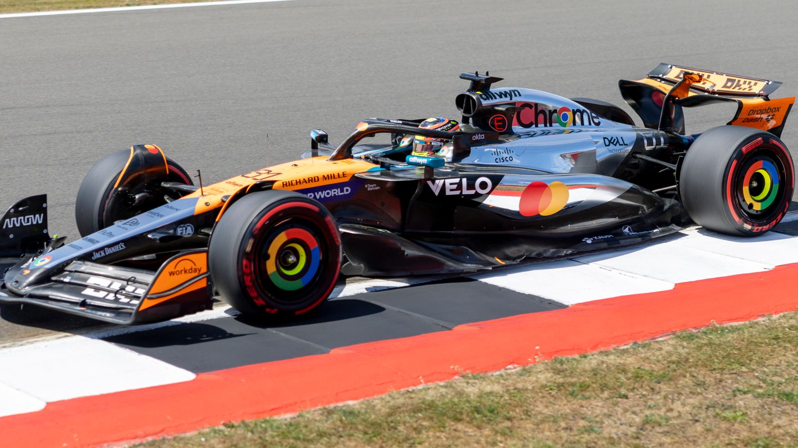 British GP: McLaren hit back with Piastri fastest amid Ferrari threat in P3 LIVE!