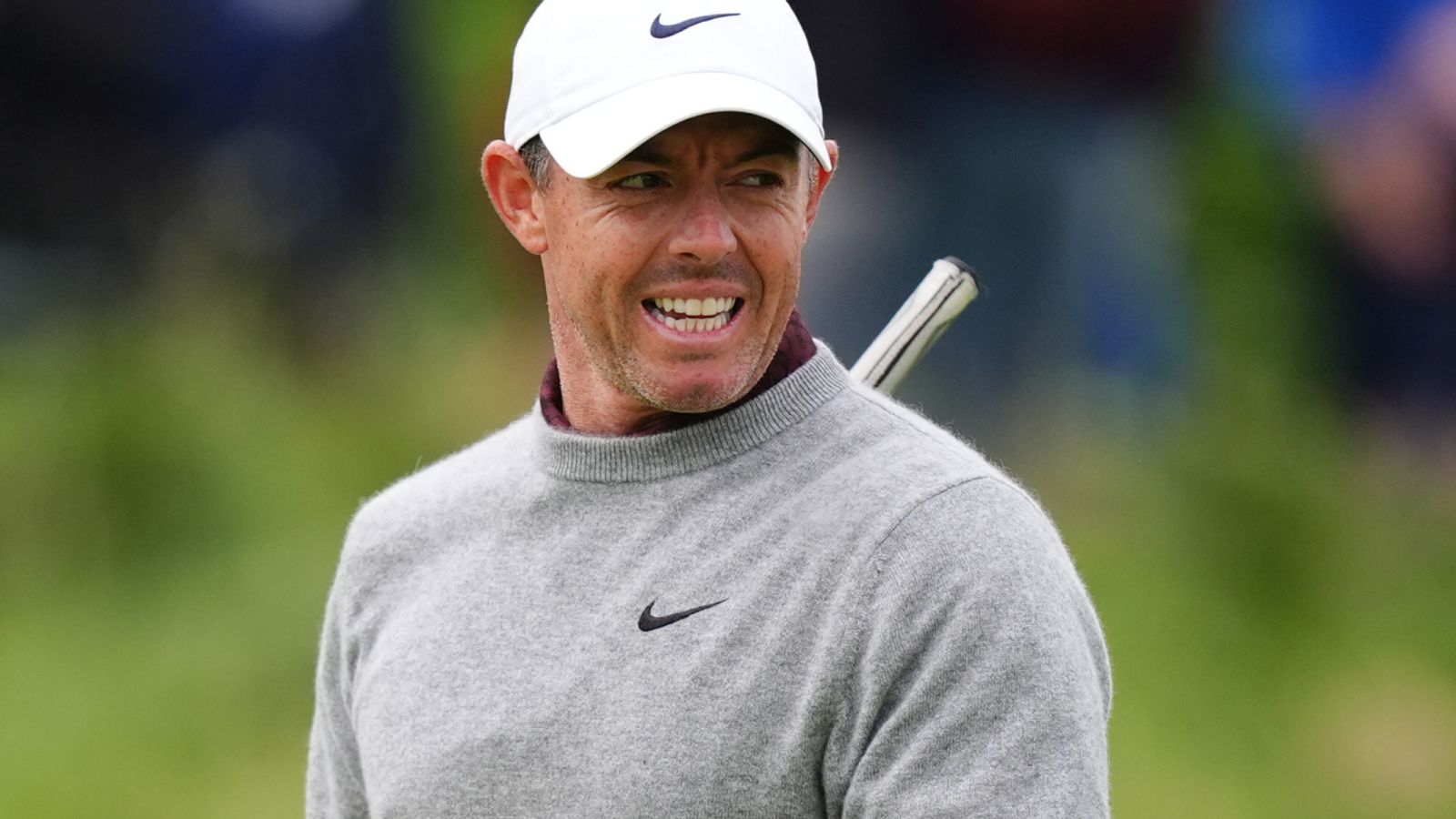 https://e0.365dm.com/25/07/1600x900/skysports-rory-mcilroy-the-open_6967286.jpg?20250717190909