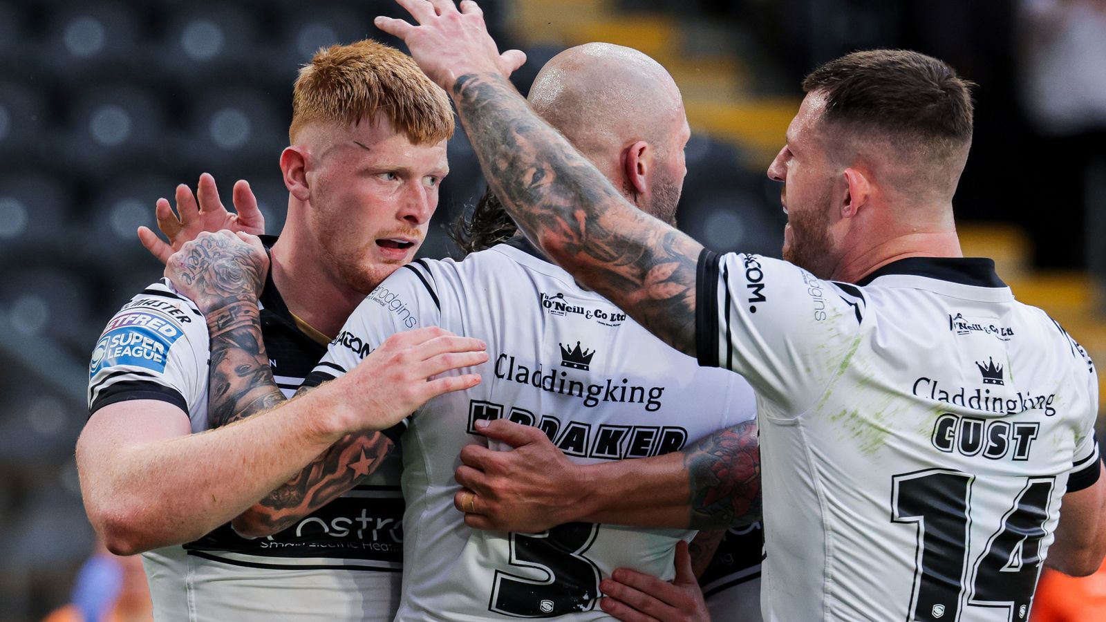 Hull FC 16-10 Wakefield Trinity: Black & Whites finally earn first home win of 2025 Super League season | Rugby League News