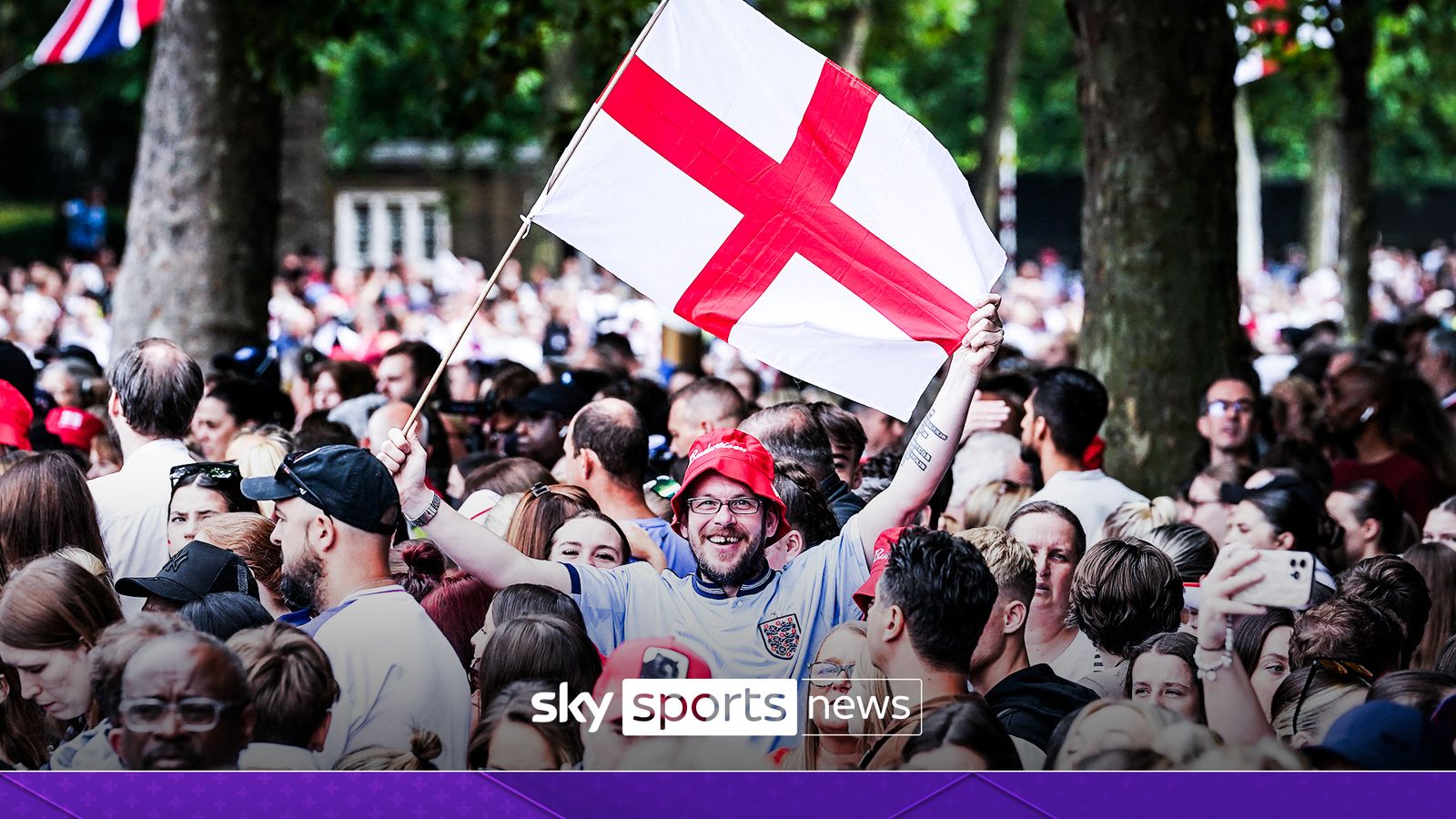 https://e0.365dm.com/25/07/1600x900/skysports-women-euros-lioness_6976724.jpg?20250729113300