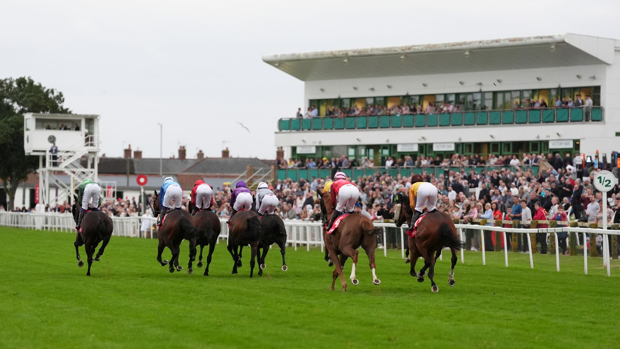 Lendon Racing Racing League: London & The South and Scotland dominate in opening week ...