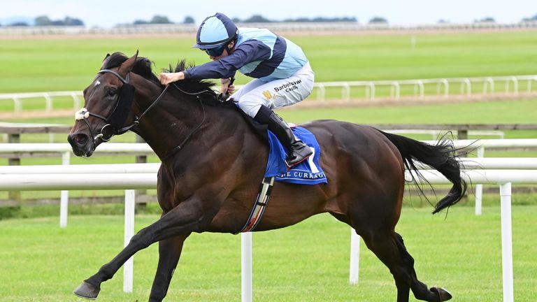 19-7-25 Curragh..L Riffa ve Dylan Browne McMonagle Michael John Kennedy Curragh Kupası'nı (Grup 2) kazanıyor .. Healy Racing Fotoğraf
