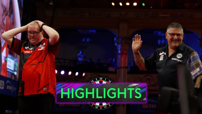 World Matchplay: Stephen Bunting vs James Anderson highlights