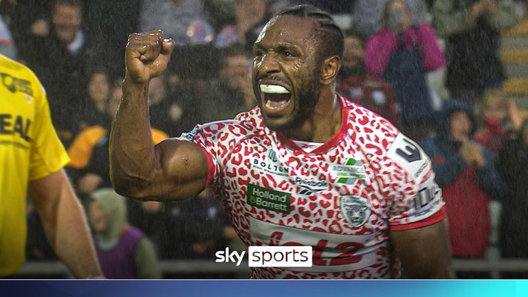 Edwin Ipape scores try for Leigh