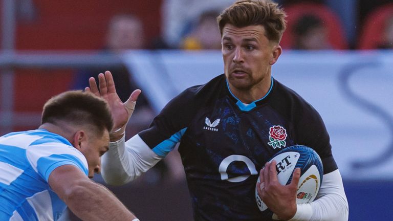 LA PLATA, ARGENTINA - JULY 05: Henry Slade of England is tackled by Justo Piccardo of Argentina during the test match between Argentina and England at Jorge Luis Hirschi Stadium on July 05, 2025 in La Plata, Argentina. (Photo by Mateo Occhi/Getty Images)