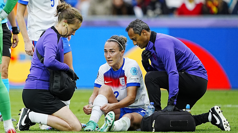 Lucy Bronze was taken off injured before the second period of extra tme