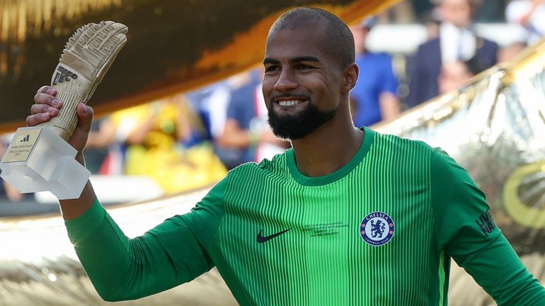 Chelsea goalkeeper Robert Sanchez, Club World Cup with gold gloves award