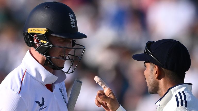 Zak Crawley and Shubman Gill (Getty Images)
